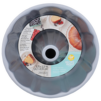 Wilton Non-Stickᴹᴰ Fluted Tube Pan Non-Stick - 1 Each