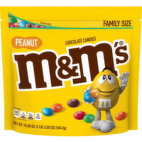 M&M'S Chocolate Candies, Peanut, Family Size - 19.2 Ounce 