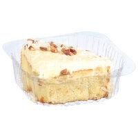 Fresh Italian Cream Cake Slice - 1 Each 