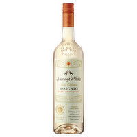 Menage a Trois Sweet White Blend Collection Moscato California Wine, 750 ml     - 750 Millilitre 