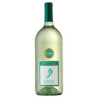 Barefoot Cellars Moscato White Wine 1.5L Bottle 