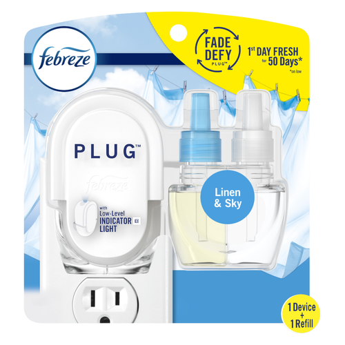 Febreze Plug Linen & Sky Scented Oil Refill + Warmer - 26 ml Image 1 of 3