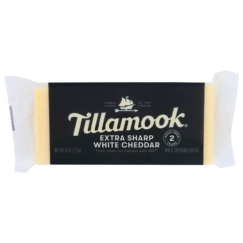 Tillamook Extra Sharp Vintage White 2 Year Cheddar - 8 Ounce