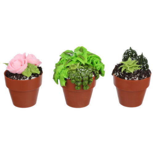 Bakery Flower Pot Cupcake - 1 Each Image 1 of 2